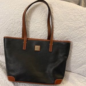 Dooney & Bourke black leather purse 15 1/2 x 12